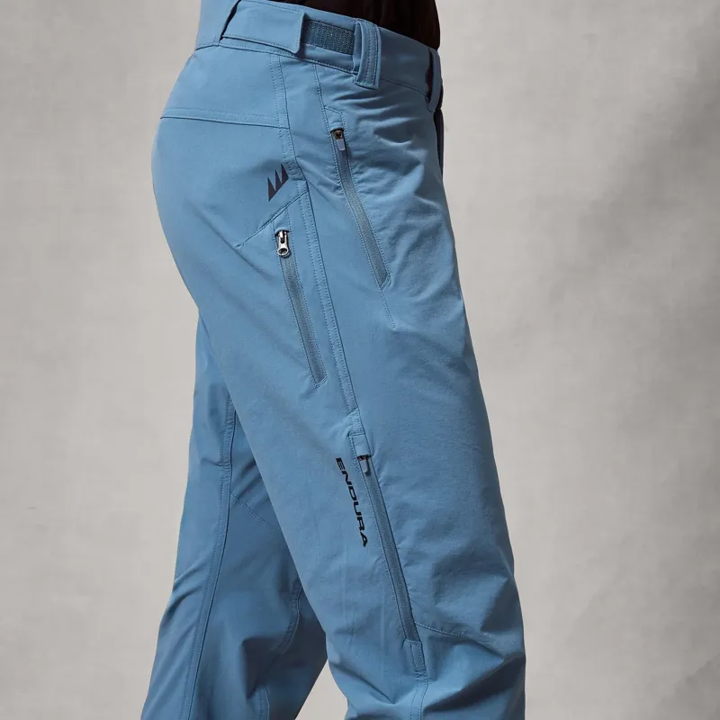 Endura Alltrack Rout Pants in Blue-7