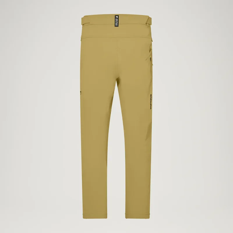 Endura Alltrack Rout Pants in Green-1