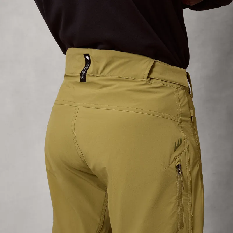 Endura Alltrack Rout Pants in Green-6