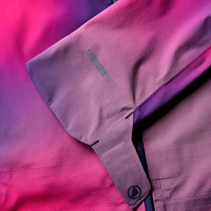 Endura Women's MT500 Waterproof Jacket in Bramble-3