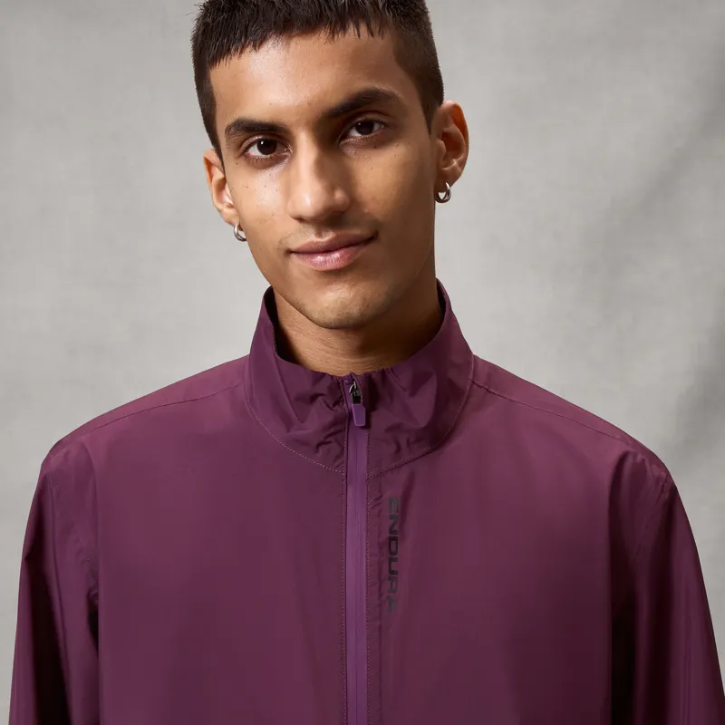 Endura Loop Rout Waterproof Jacket in Black Cherry-4