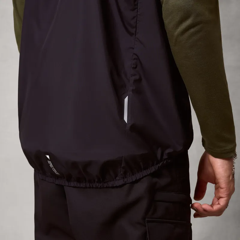 Endura Loop Rout Gilet in Black-5