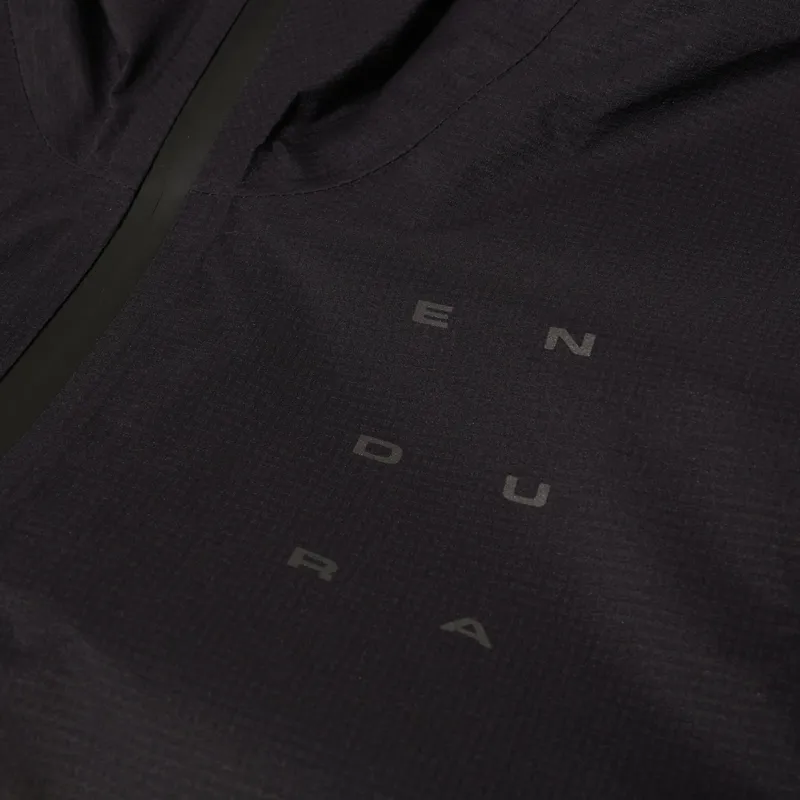 Endura AllTrack Race Cape Waterproof Jacket in Black-2