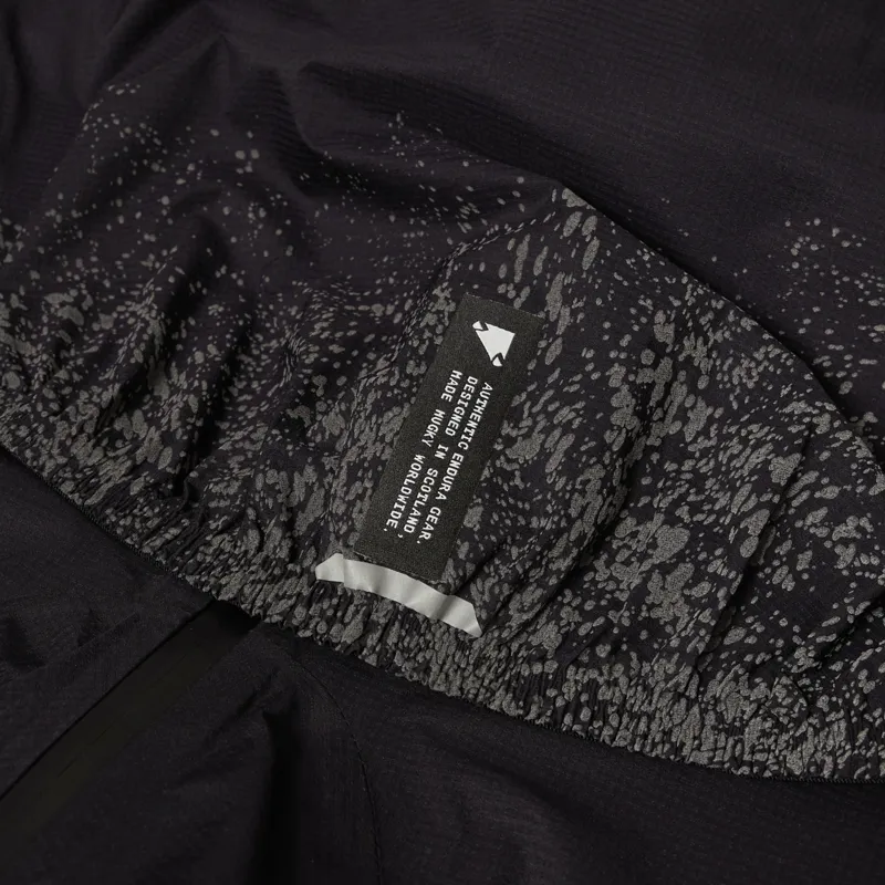 Endura AllTrack Race Cape Waterproof Jacket in Black-3
