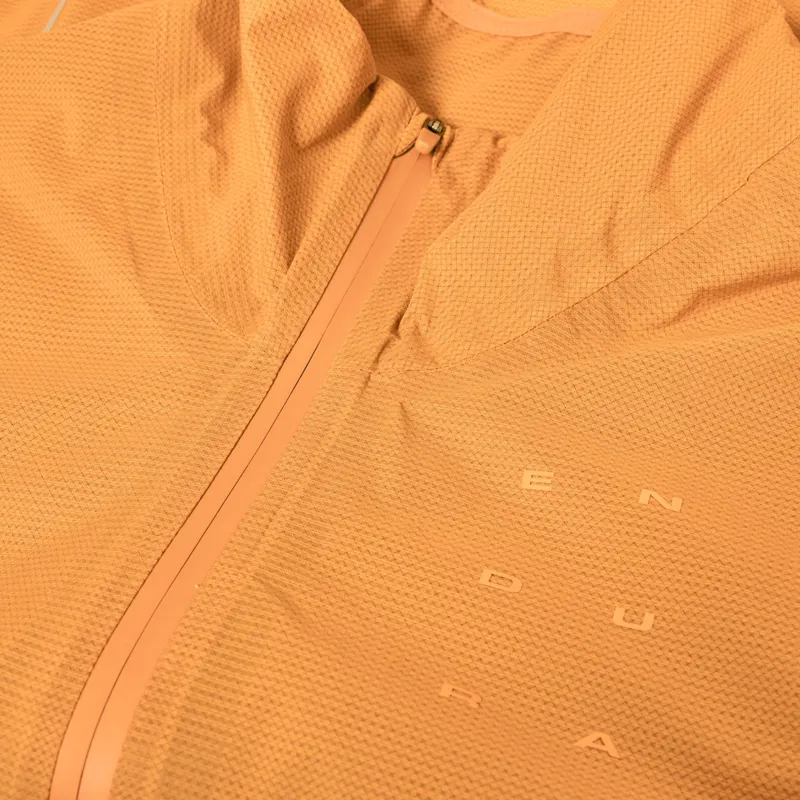 Endura WMS Alltrack Race Cape in Orange-5