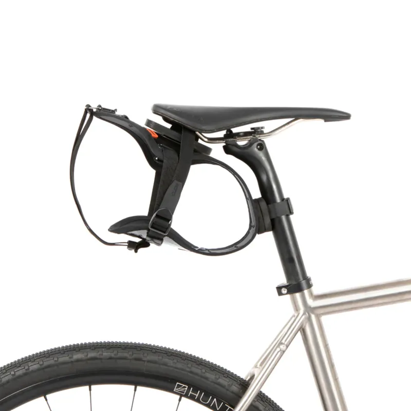 Restrap Race Saddle Bag 7L in Black-1