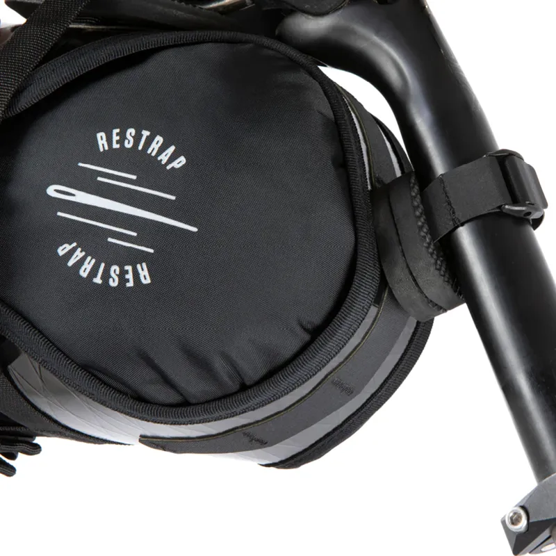 Restrap Race Saddle Bag 7L in Black-3