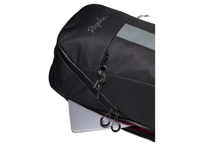 Rapha Domestique Backpack 16L in Black/Carbon Grey-6