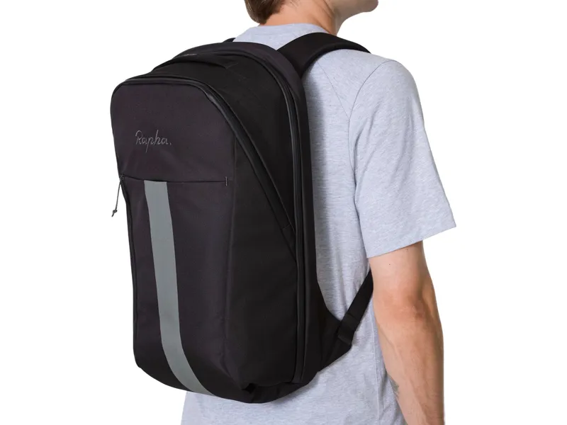 Rapha Super Domestique Backpack 26L in Black/Carbon Grey-3