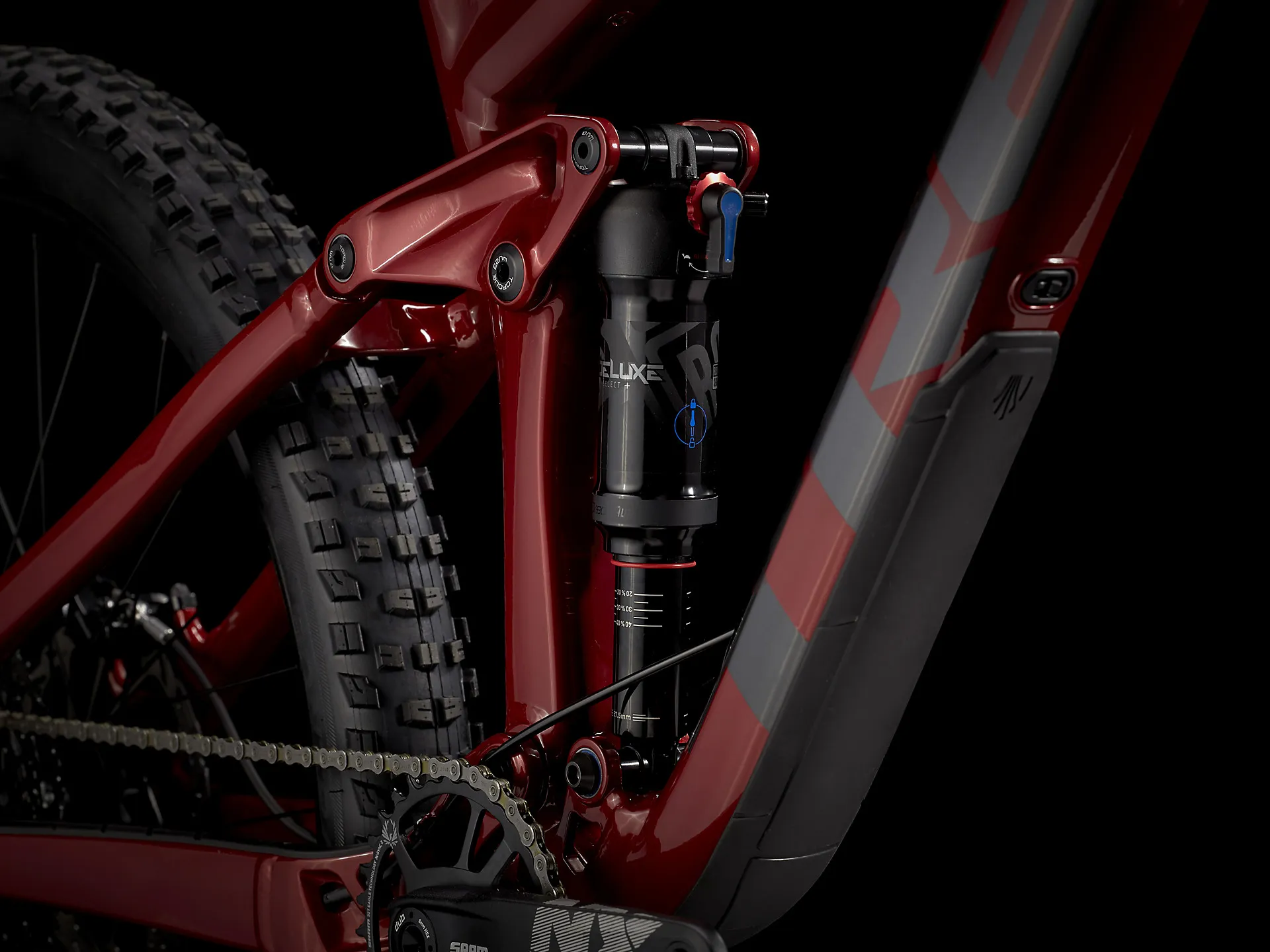 Trek Remedy NX Full Suspension Mountain Bike 2022 in Red