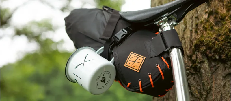 Restrap Technical Bikepacking Gear 20oz Enamel Mug in White-7