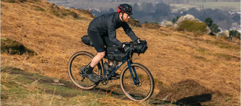 Restrap Race Aero Bar Bag 7L in Black-8