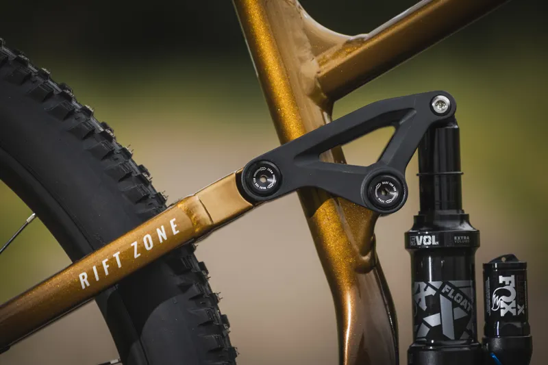Marin Rift Zone EL XR Electric Full Suspension Mountain Bike 2027 in Tan Brown-13