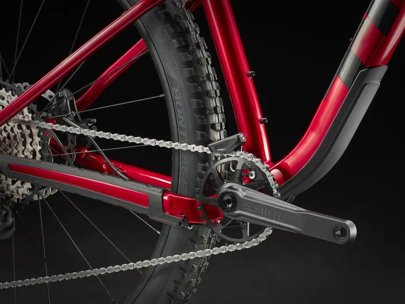 Trek Roscoe 9 Hardtail Mountain Bike 2025 in Crimson Red-10