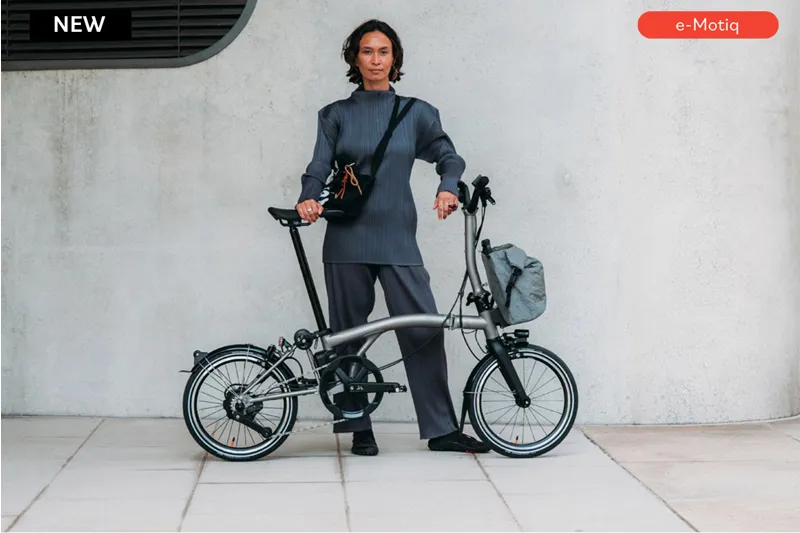 Brompton Electric T Line 1-Speed Folding Bike 2026 in Blasted Titanium-7