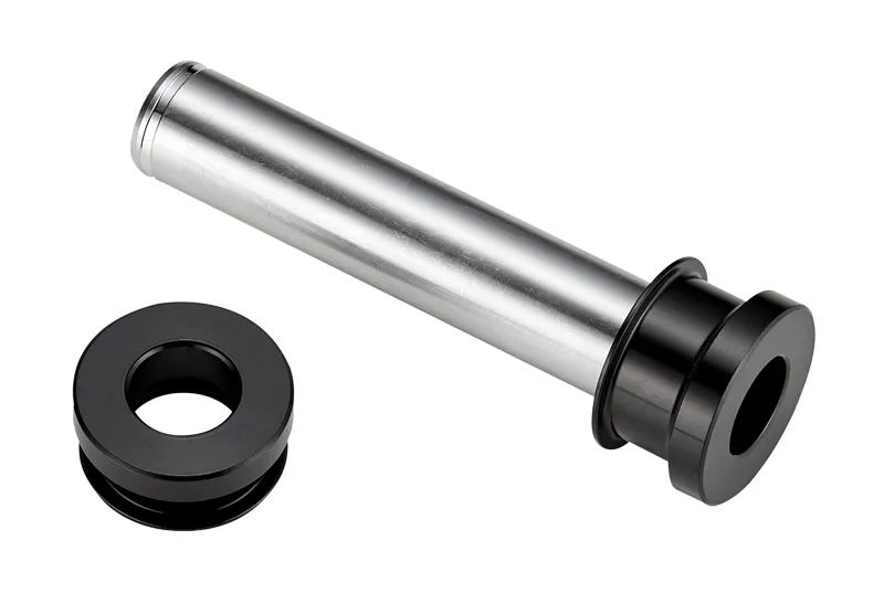 Specialized EDC FRONT L+R SET TA 15X110MM 31MM OD W/ HUB AXLE FOR BEAR PAWLS HUB HRK-0007 BMB-00331OF0 in Black