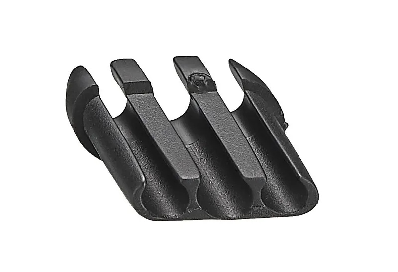 Specialized CBG ICR INSERT MY21 EPIC 3-CABLE ICR ENTRY PORT INSERT 5MM / 4MM / 4MM PRESS FIT RUBBER in Black