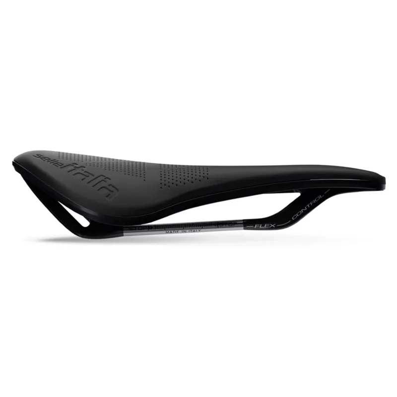Selle Italia Novus Boost Evo Superflow Saddle in Black-1