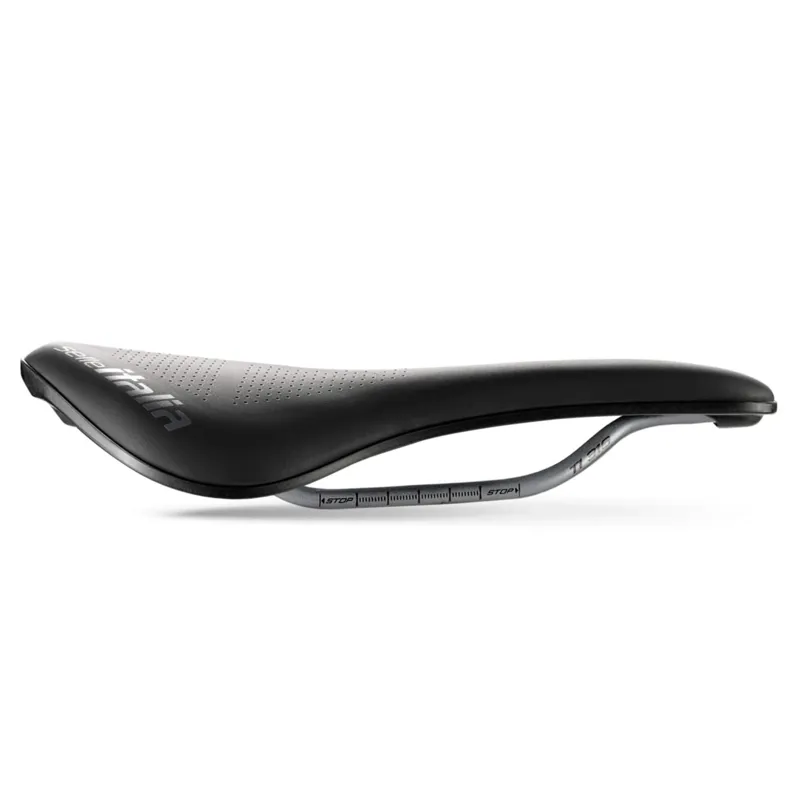 Selle Italia Novus Boost Evo TI316 Superflow Saddle in Black-1