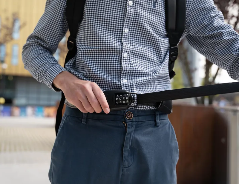 Hiplok Spin Wearable 6mm Chain Lock in Black-2