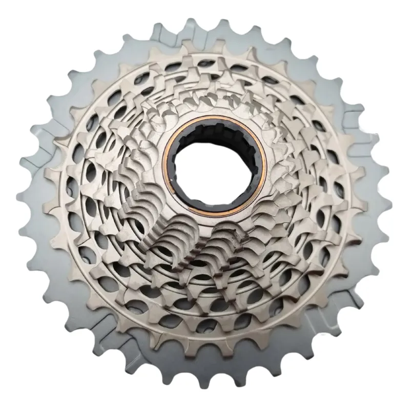 EX DISPLAY SRAM RED XG-1290 10-33T 12 Speed Cassette in Silver