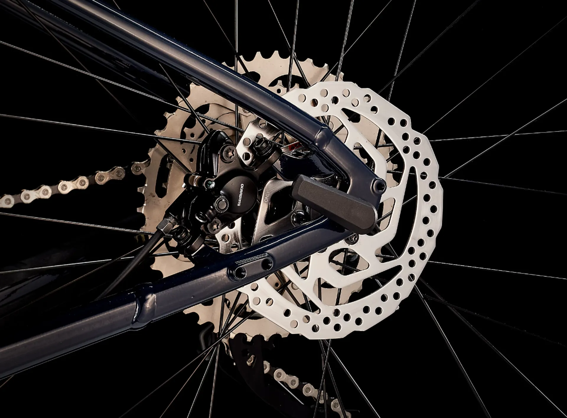 Trek Marlin Gen Hardtail Mountain Bike 2023 in Teal to Navy Fade