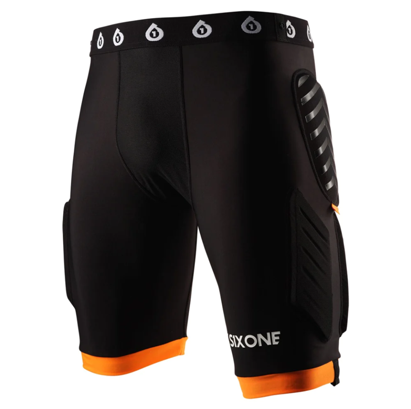 SixSixOne Evo Compression Shorts in Black