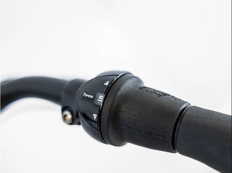 Trek District 2 EQ Lowstep Womens Hybrid Bike 2023 in Pennyflake-2