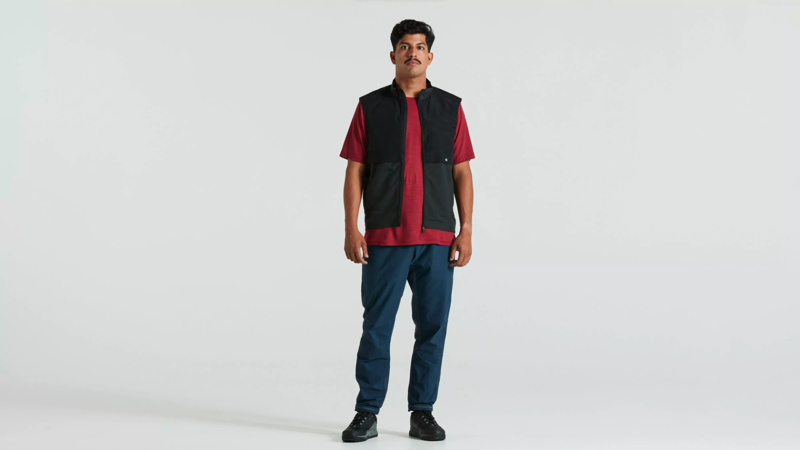 Specialized/Fjallraven Adventure Vest in Black-1