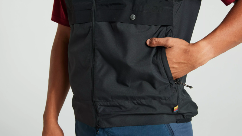Specialized/Fjallraven Adventure Vest in Black-5