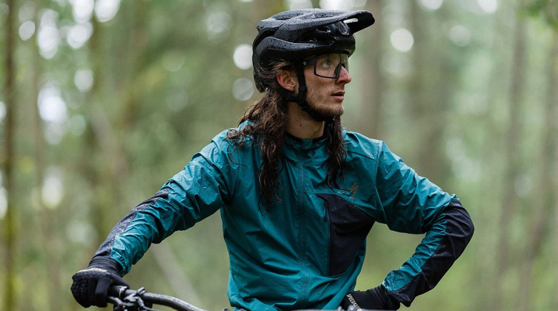 Specialized Trail SWAT Jacket in Tropical Teal-4