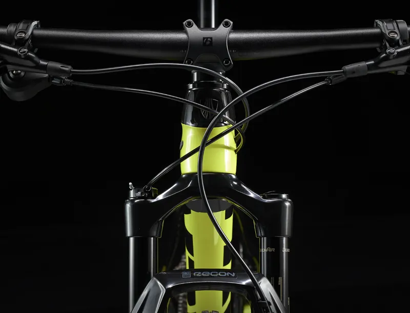 Trek Procaliber 9.6 Hardtail Mountain Bike 2022 in Yellow-5