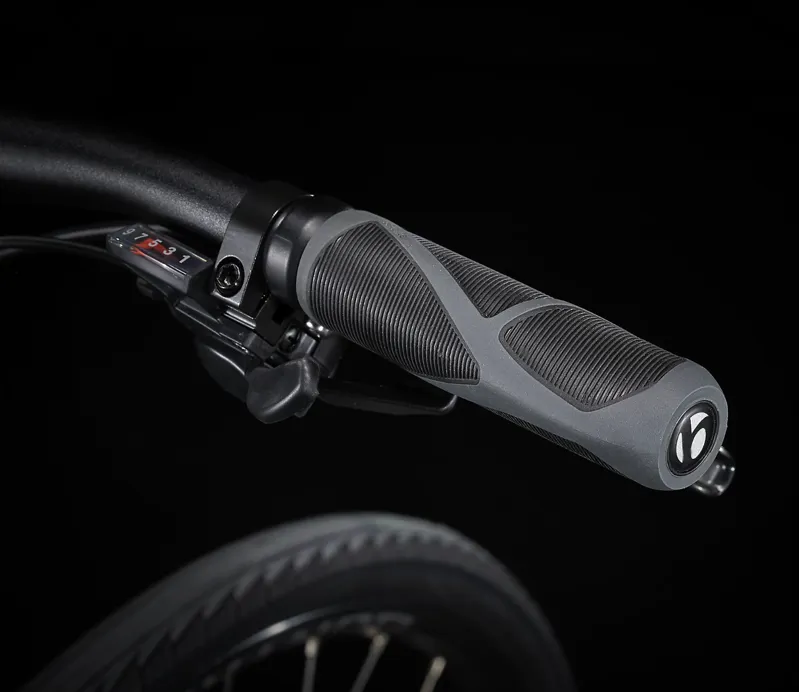 Trek FX 2 Disc Hybrid Bike 2025 in Nautical Navy-10