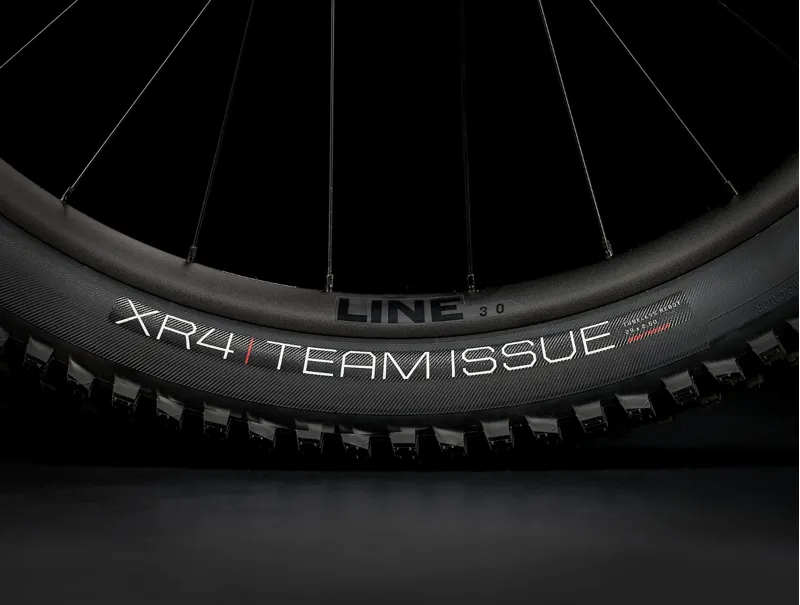 Trek Roscoe 7 Hardtail Mountain Bike 2025 in Miami Green-10