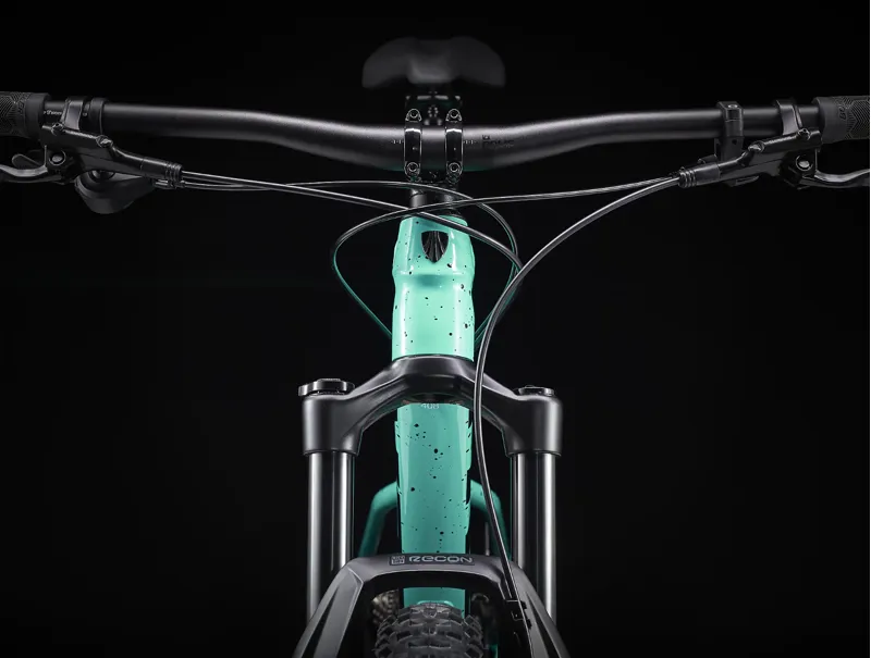 Trek Roscoe 7 Hardtail Mountain Bike 2025 in Miami Green-7