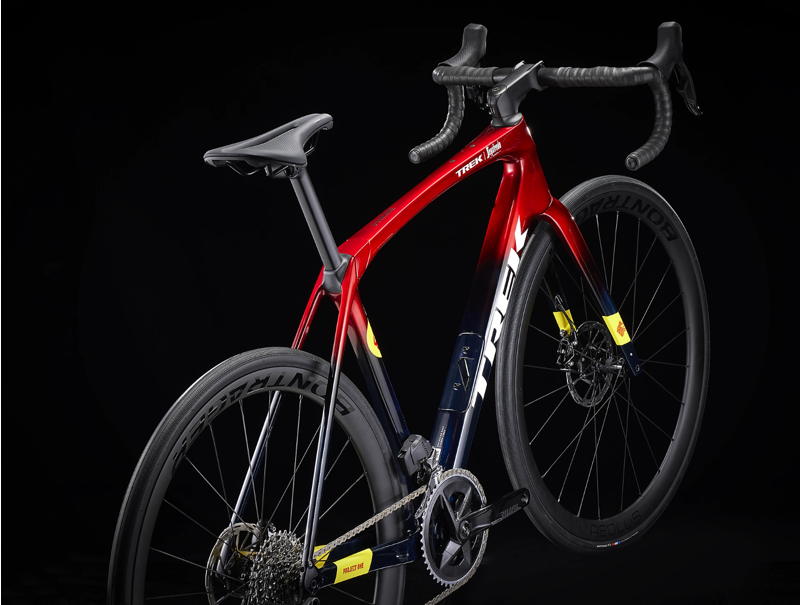 Trek Domane SLR 6 Etap Gen 4 Carbon Road Bike 2024 in Metallic Red Smoke/Blue Smoke-3