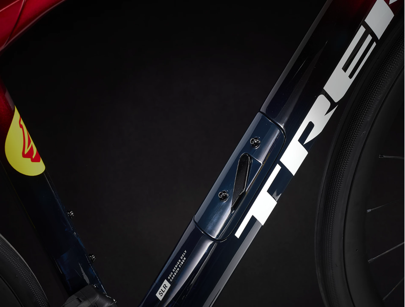 Trek Domane SLR 6 Etap Gen 4 Carbon Road Bike 2024 in Metallic Red Smoke/Blue Smoke-2