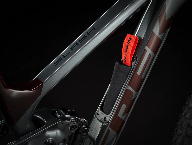 Trek Slash 9.8 GX Enduro Full Suspension Mountain Bike 2023 in Grey-11