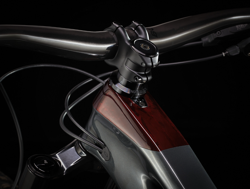 Trek Slash 9.8 GX Enduro Full Suspension Mountain Bike 2023 in Grey-8