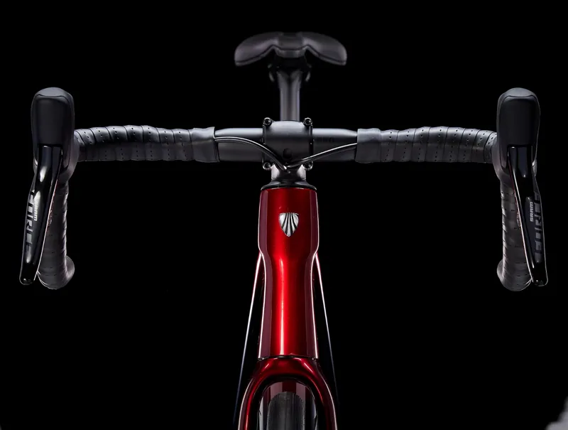 Trek Domane SLR 7 AXS Gen 4 Road Bike 2024 in Metallic Red Smoke/Blue Smoke Fade-7