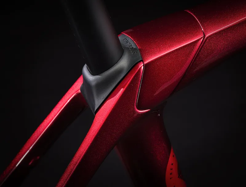 Trek Domane SLR 7 AXS Gen 4 Road Bike 2024 in Metallic Red Smoke-8