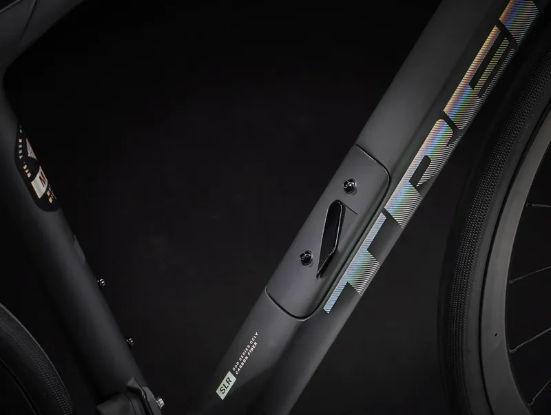 Trek Domane SLR 9 Gen 4 Carbon Road Bike 2024 in Smoke-10