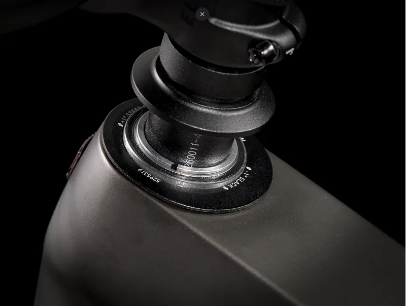 Trek Fuel EX 9.9 XX1 AXS Full Suspension Mountain Bike 2024 in Blue-3