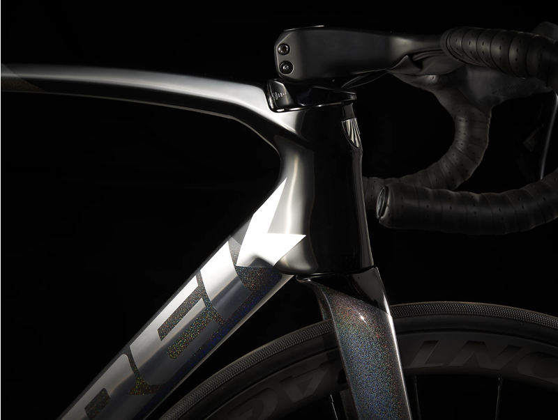 Trek Emonda SLR 6 Di2 Carbon Road Bike 2024 in Prismatic/Trek Black-2