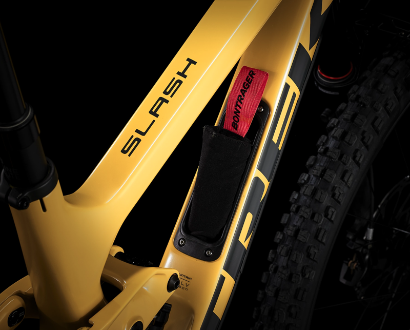 Trek Slash 9.8 GX AXS Carbon Full Suspension Mountain Bike 2023 in Satin Baja Yellow-10