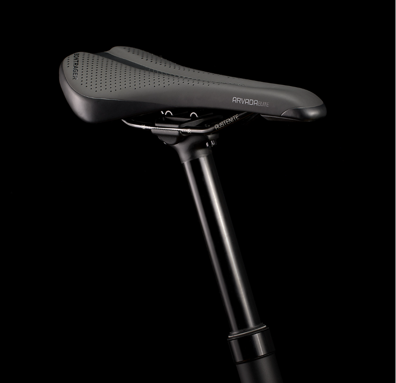 Trek Slash 9.8 GX AXS Carbon Full Suspension Mountain Bike 2023 in Satin Baja Yellow-4