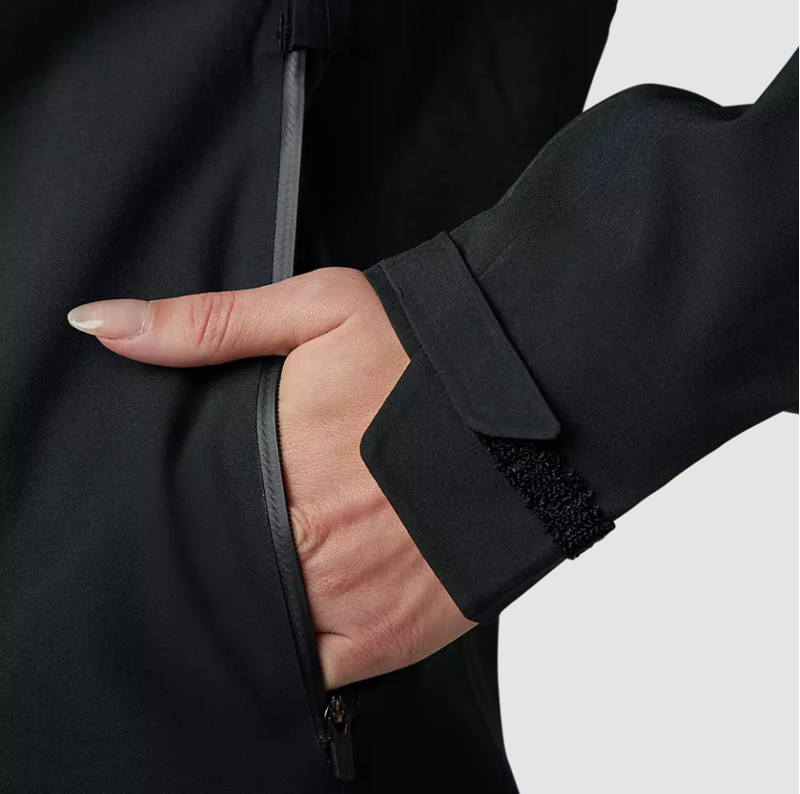 Fox Racing Women's Defend 3L Water Jacket in Black-7