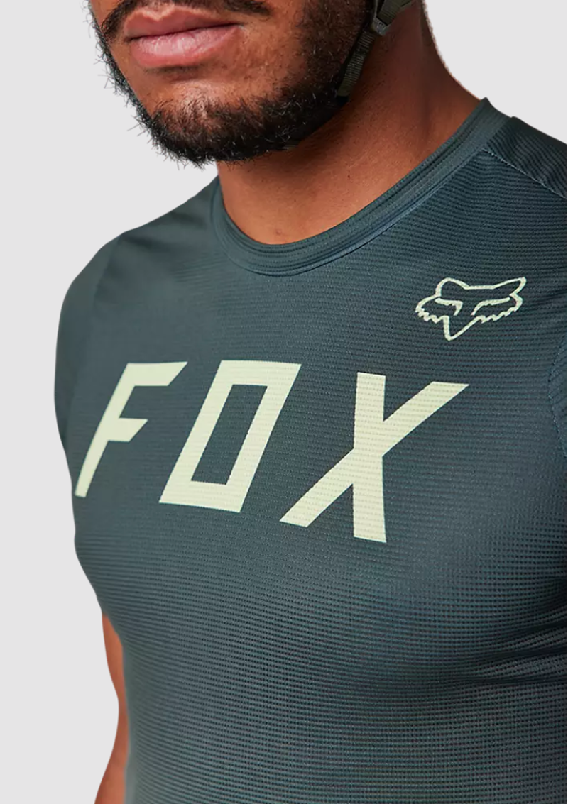 Fox Racing Flexair Short Sleeve Jersey in Emerald-3