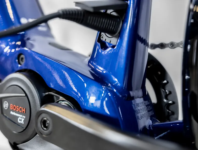 Trek Allant+ 7 625wh Electric Hybrid Bike 2024 in Hex Blue-9