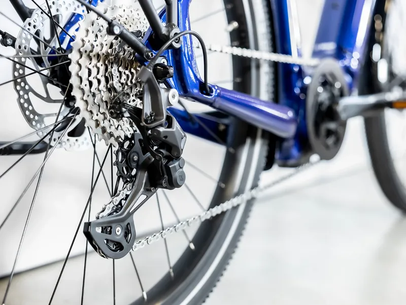 Trek Allant+ 7 625wh Electric Hybrid Bike 2024 in Hex Blue-6